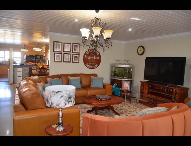 4 BEDROOM HOUSE FOR SALE IN NOORSEKLOOF